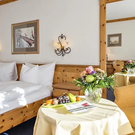 Homestay Sleep In Samedan